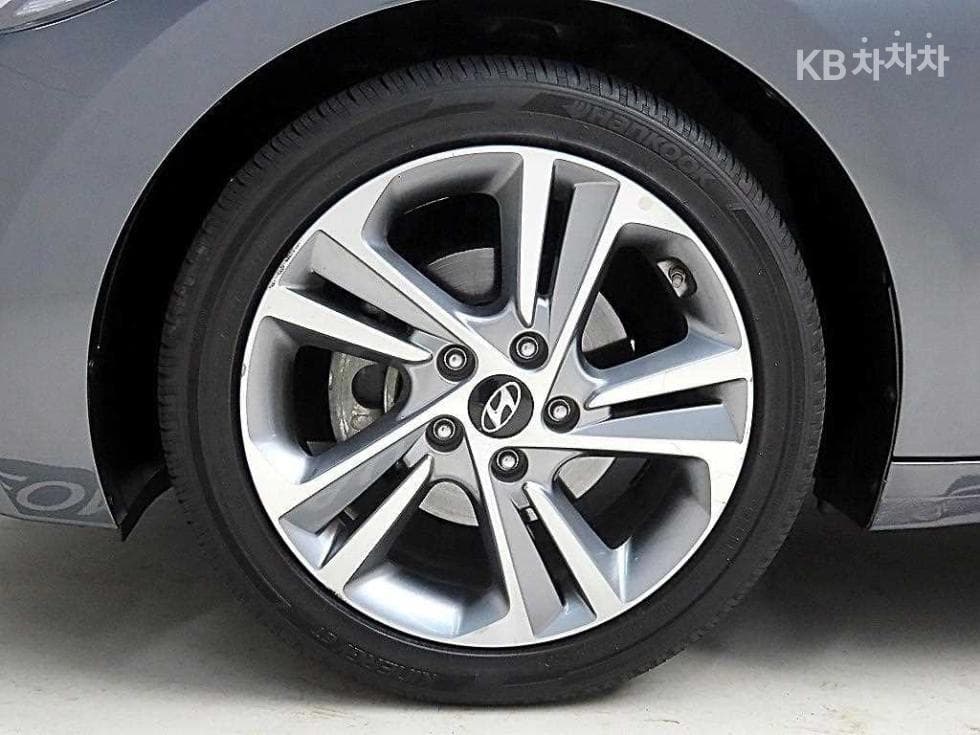 Хюндай Avante (Elantra)AD1.6 GDi Value Plus - 20