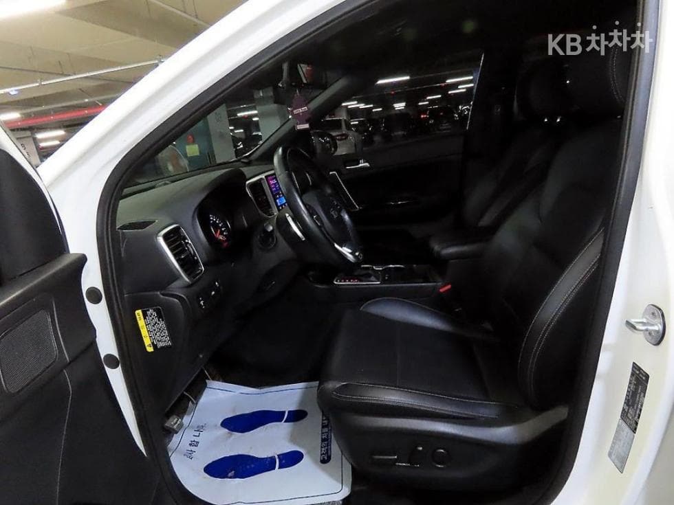 Киа Sportage 더 볼드2.0 Дизел 2WD Noblesse - 14