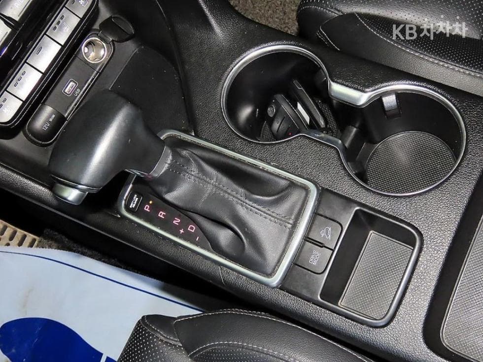 Киа Sportage 더 볼드2.0 Дизел 2WD Noblesse - 13