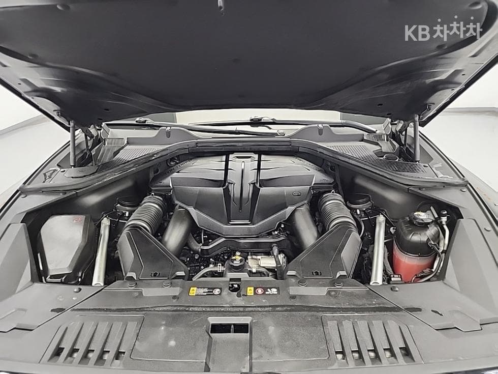 Genesis GV803.5 Turbo Gasoline AWD - 5