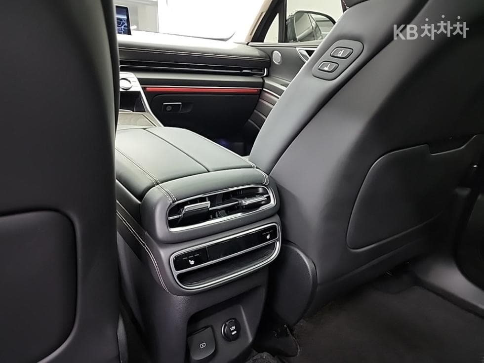 Genesis GV803.5 Turbo Gasoline AWD - 13