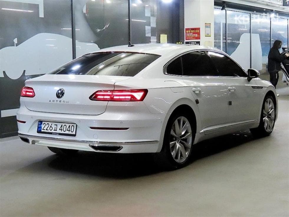 Volkswagen Arteon2.0 Turbo Diesel Injection Prestige - 4
