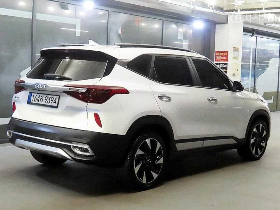 Kia Seltos1.6 Gasoline Turbo 2WD Gravity - 4