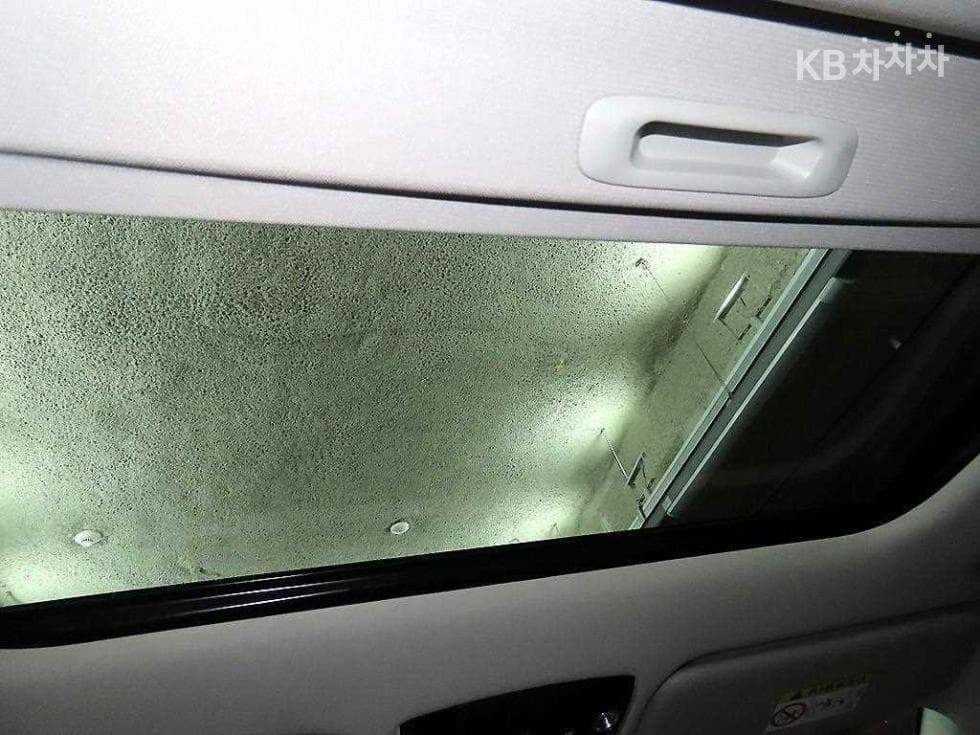 Kia Seltos1.6 Gasoline Turbo 2WD Gravity - 16