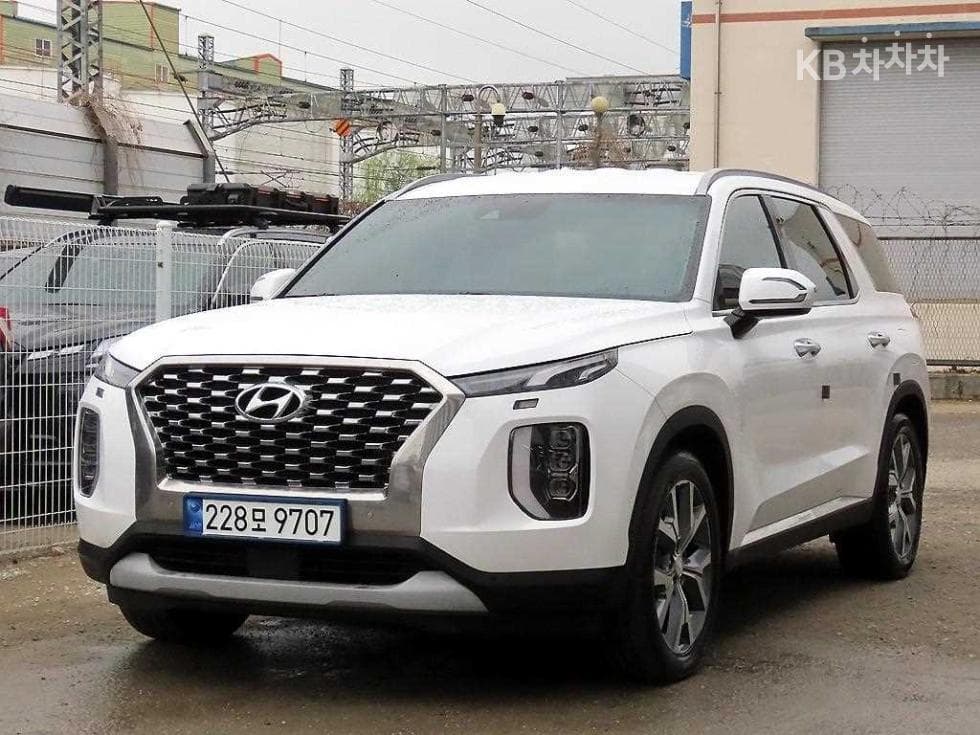 Hyundai Palisade 2.2 Diesel 7-seater (Limousine) Prestige - Image 1