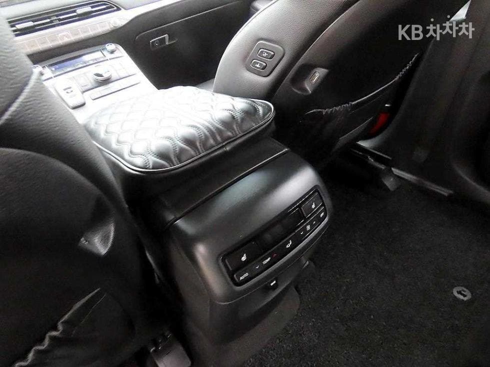 Hyundai Palisade2.2 Diesel 7-seater (Limousine) Prestige - 16