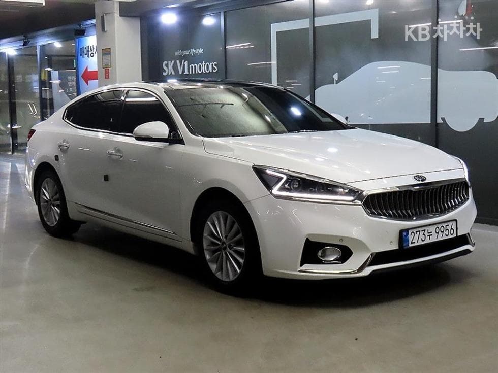 Kia All New K7 3.0 LPi Luxury - Image 1