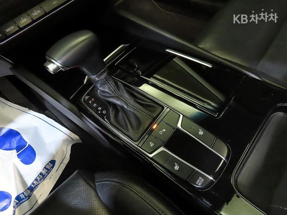 Kia All New K73.0 LPi Luxury - 12