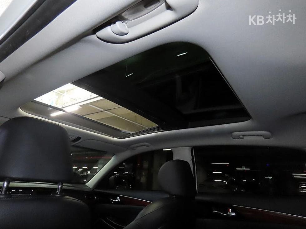 Kia All New K73.0 LPi Luxury - 17