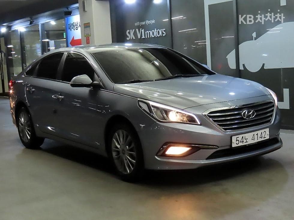 Hyundai Sonata LF LPI Modern Disabled-accessible - Image 1