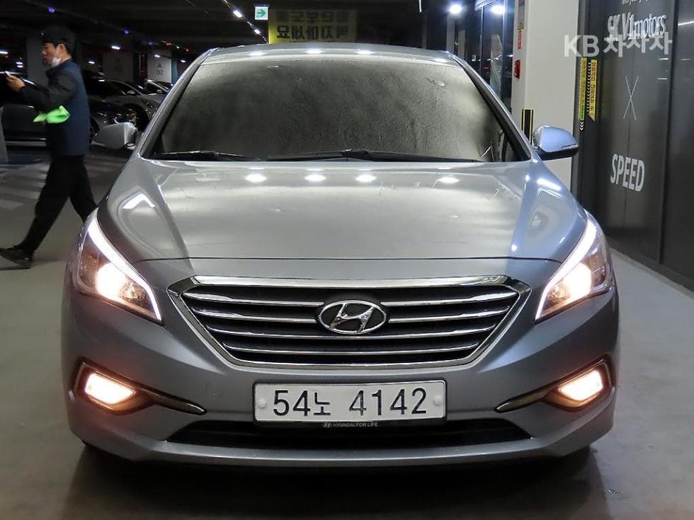 Hyundai Sonata LFLPI Modern Disabled-accessible - 2