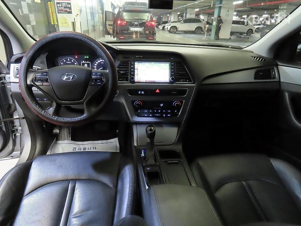 Hyundai Sonata LFLPI Modern Disabled-accessible - 10