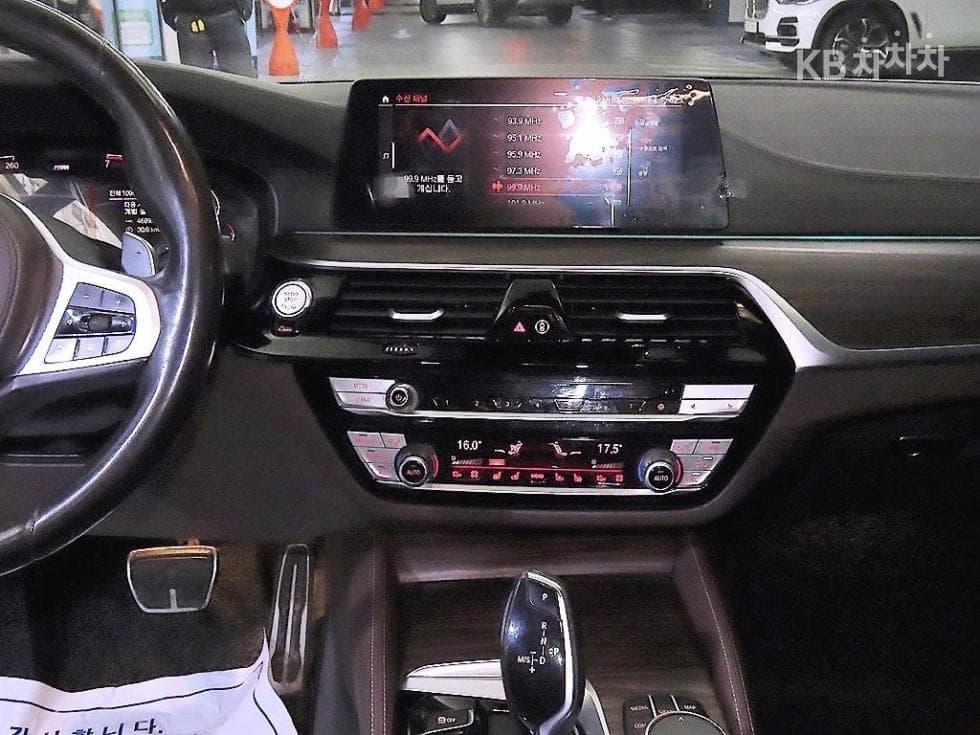 BMW 올New5 Series (G30)530i M Sport Plus - 11