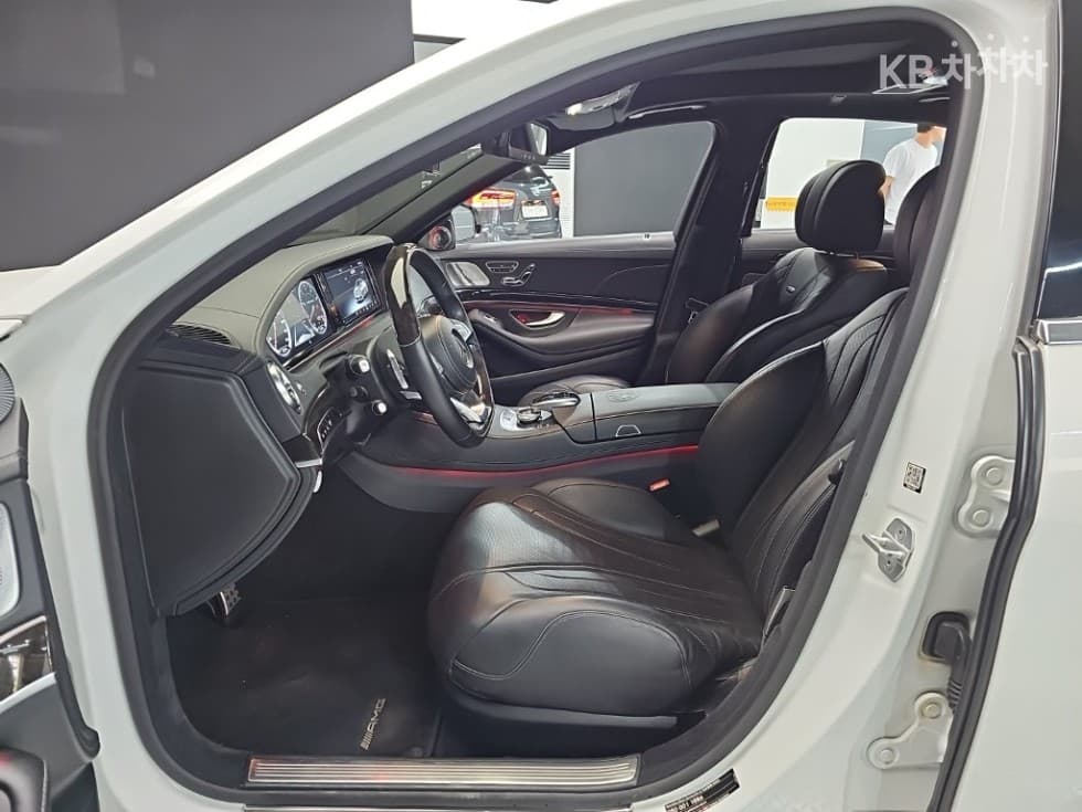 Mercedes-Benz New S-ClassNew S63 AMG 4MATIC Standard - 16