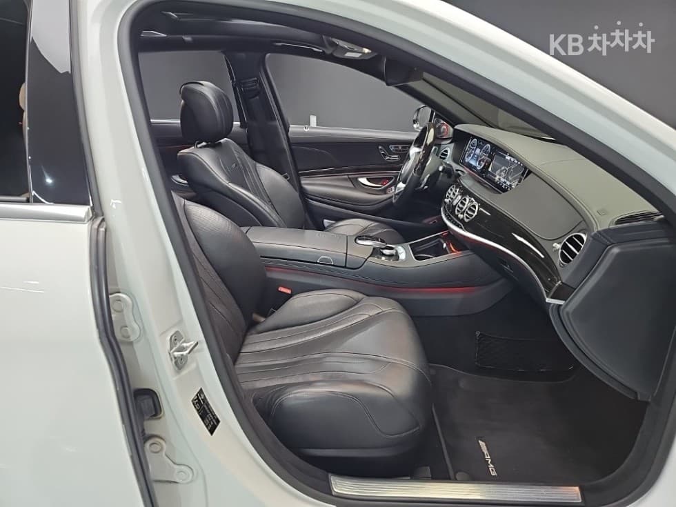 Mercedes-Benz New S-ClassNew S63 AMG 4MATIC Standard - 25