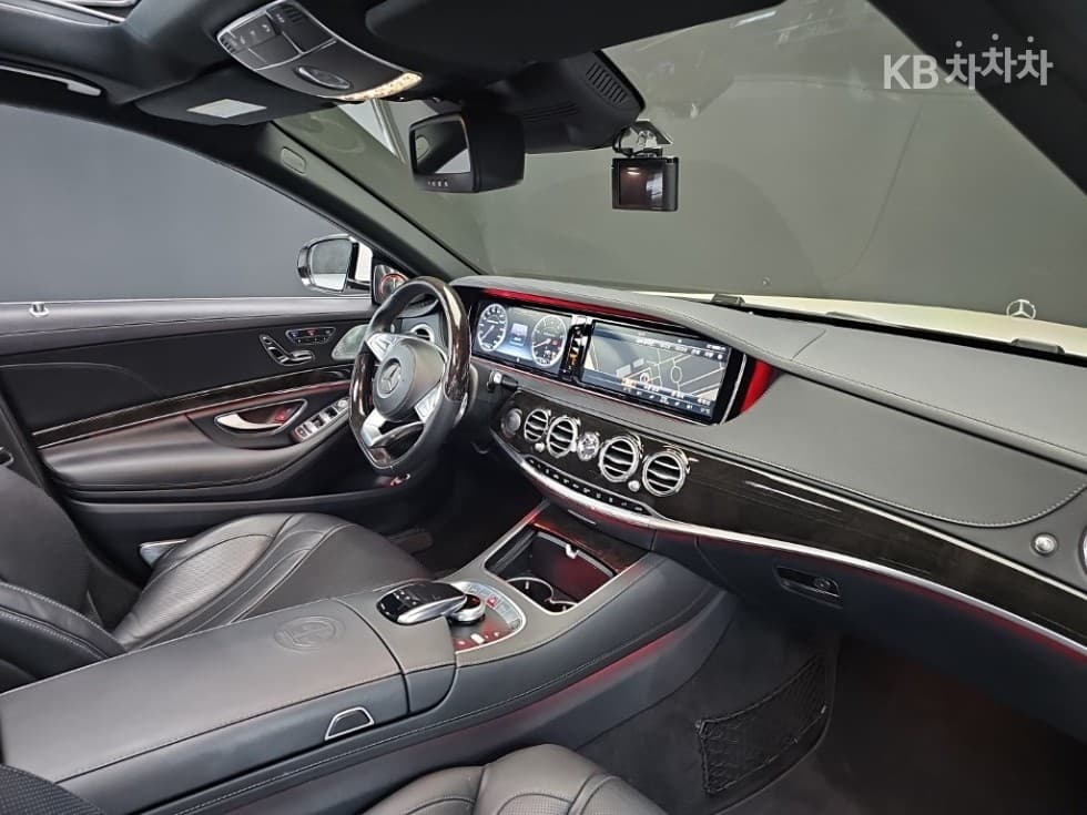 Mercedes-Benz New S-ClassNew S63 AMG 4MATIC Standard - 27