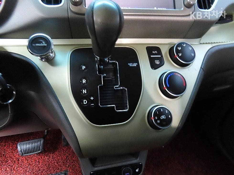 Kia Ray (van)1.0 Gasoline Luxury - 9