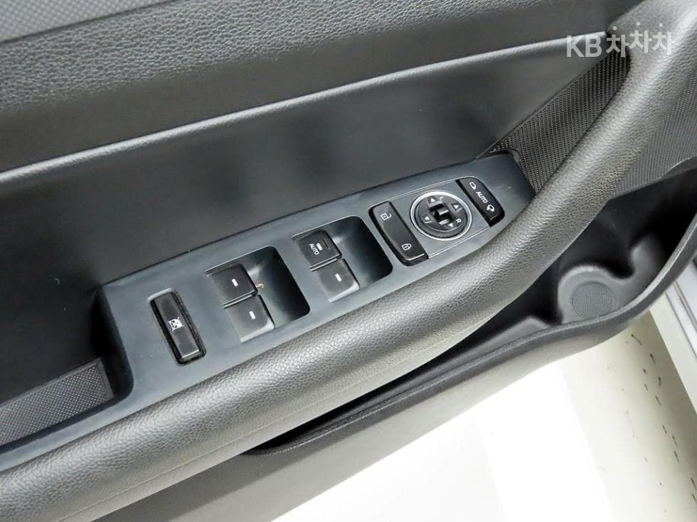 Hyundai Sonata New Rise2.0 Smart - 12