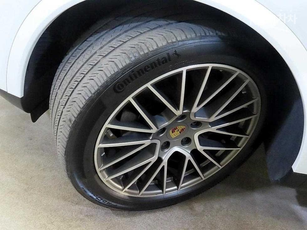 Porsche Cayenne(9Y0)3.0 Coupe Platinum Edition - 20