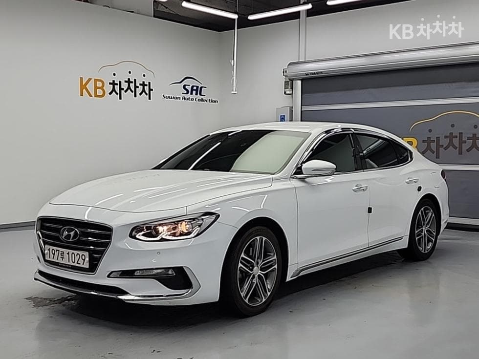 Hyundai Grandeur (Azera)IG Rental car 3.0 LPi Modern Standard - Image 1
