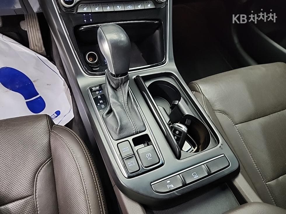 Hyundai Grandeur (Azera)IGRental car 3.0 LPi Modern Standard - 8