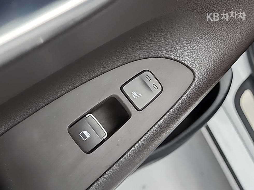 Hyundai Grandeur (Azera)IGRental car 3.0 LPi Modern Standard - 13