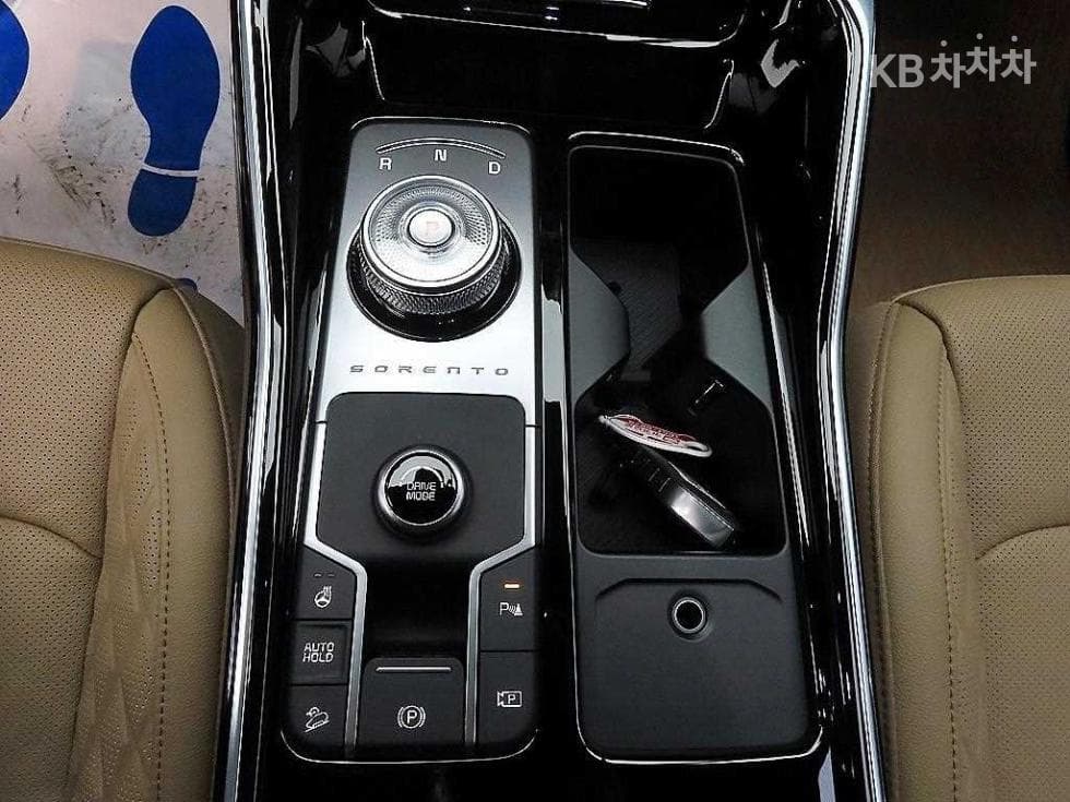 Киа The New (фейслифт) Sorento Хибрид MQ41.6T HEV 2WD X-Line - 10