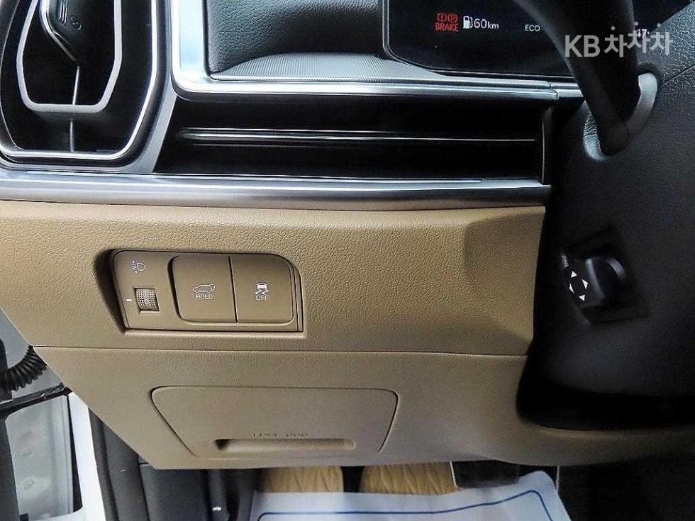 Киа The New (фейслифт) Sorento Хибрид MQ41.6T HEV 2WD X-Line - 13