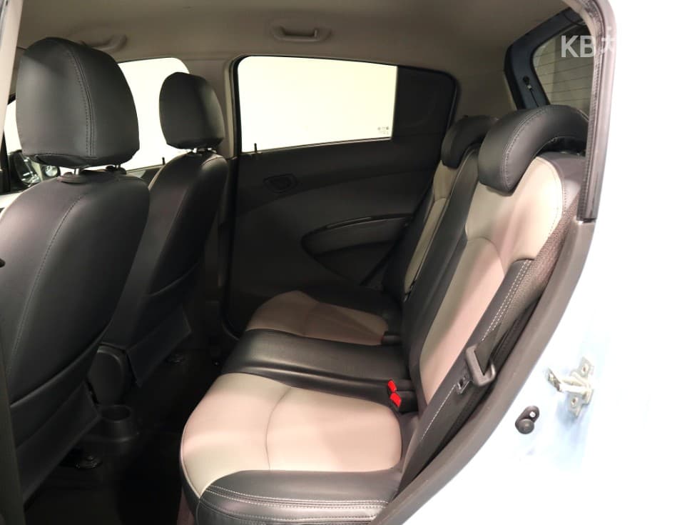 Джи Ем Корея Chevrolet СпаркLS+ - 15