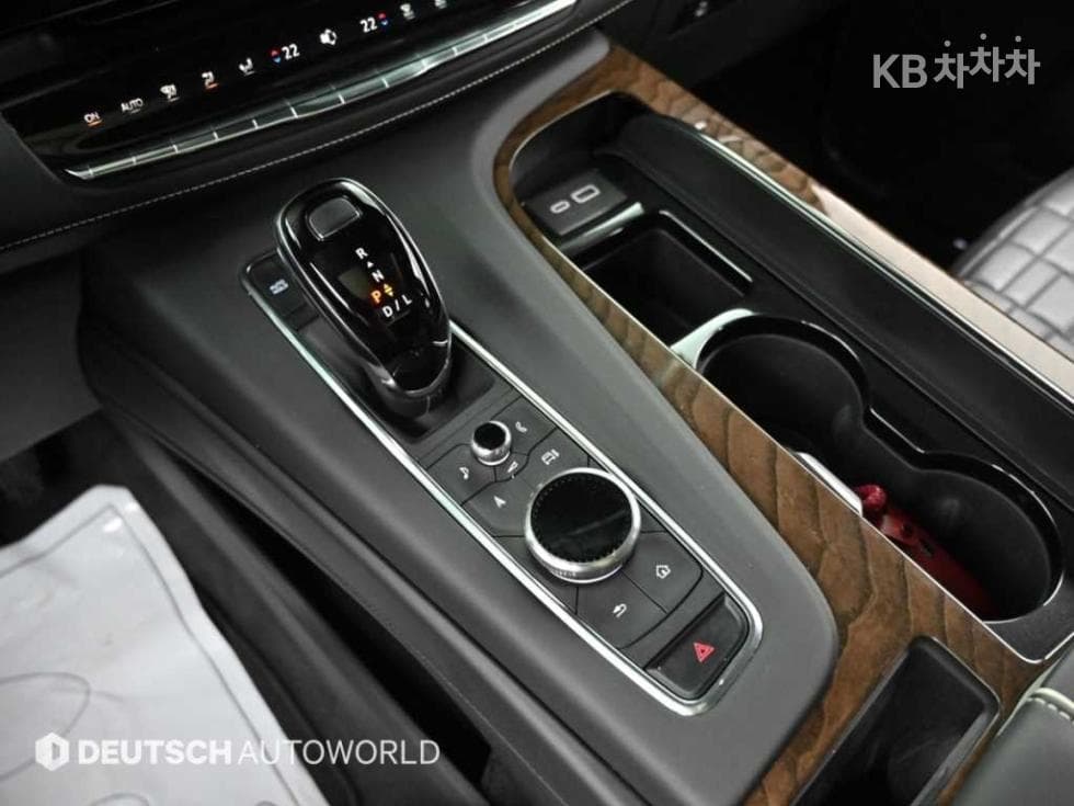 캐딜락 ESCALADE(5세대)6.2 V8 ESV Premium Luxury Platinum - 9