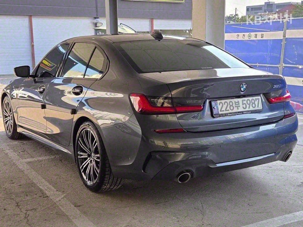 BMW 3 Серия (G20)320i M Sport - 3