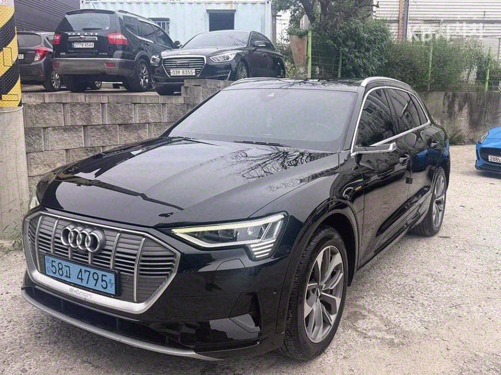 Ауди e-tron55 quattro Стандартен - 2