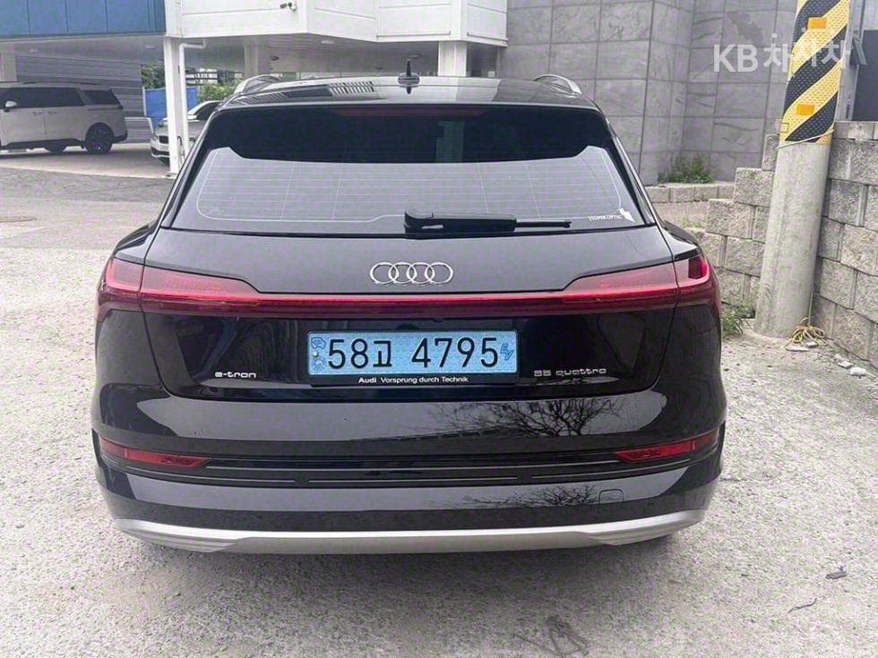 Ауди e-tron55 quattro Стандартен - 4