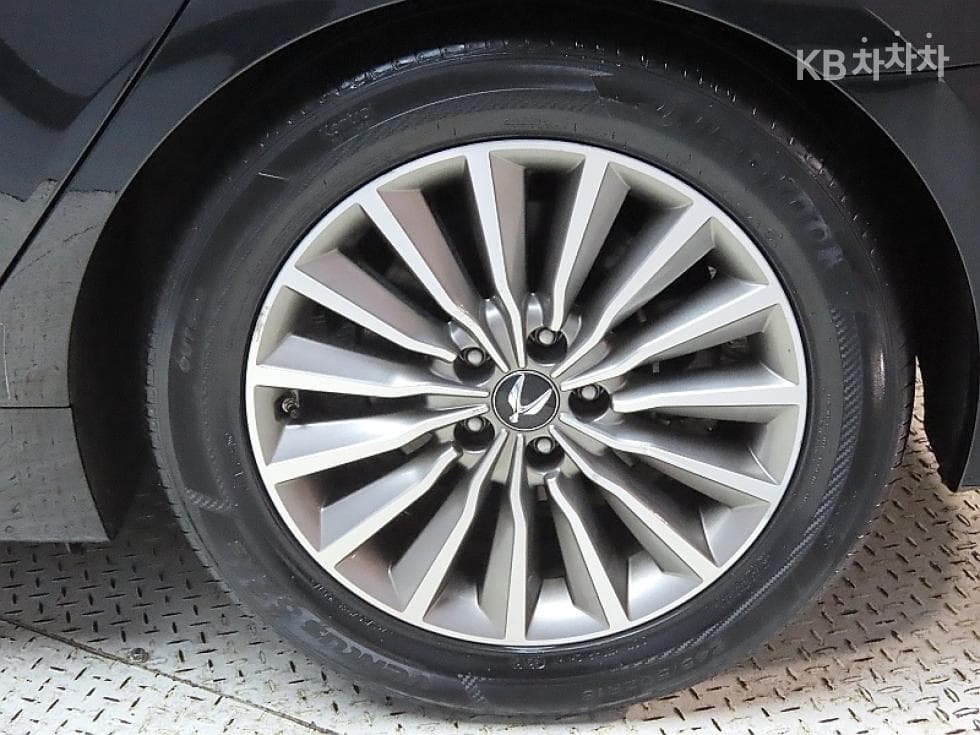 Hyundai Equus(신형)VS380 Modern - 20