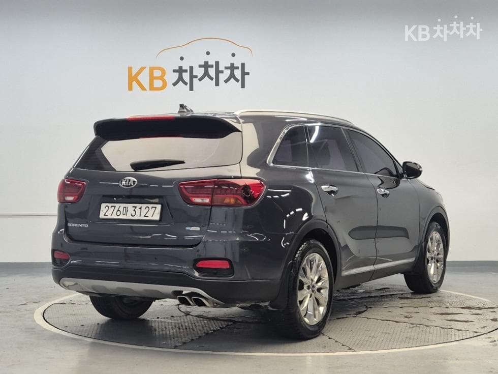 Kia The New (facelift) Sorento2.0 Diesel 2WD Prestige - 3