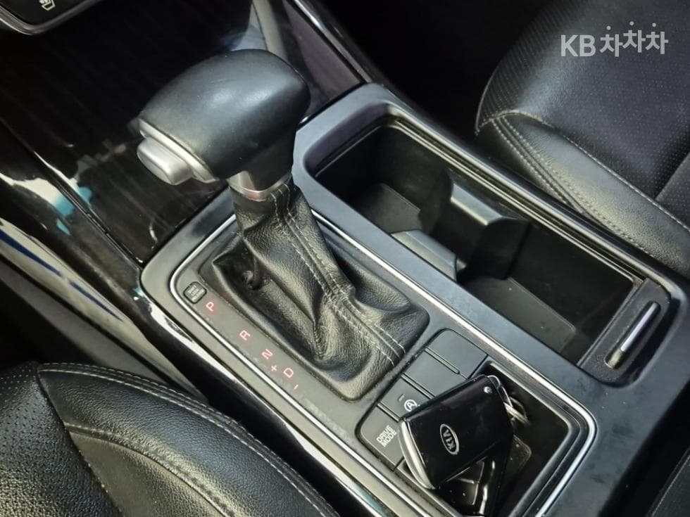 Kia The New (facelift) Sorento2.0 Diesel 2WD Prestige - 8