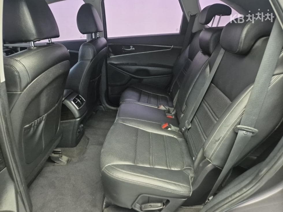 Kia The New (facelift) Sorento2.0 Diesel 2WD Prestige - 12