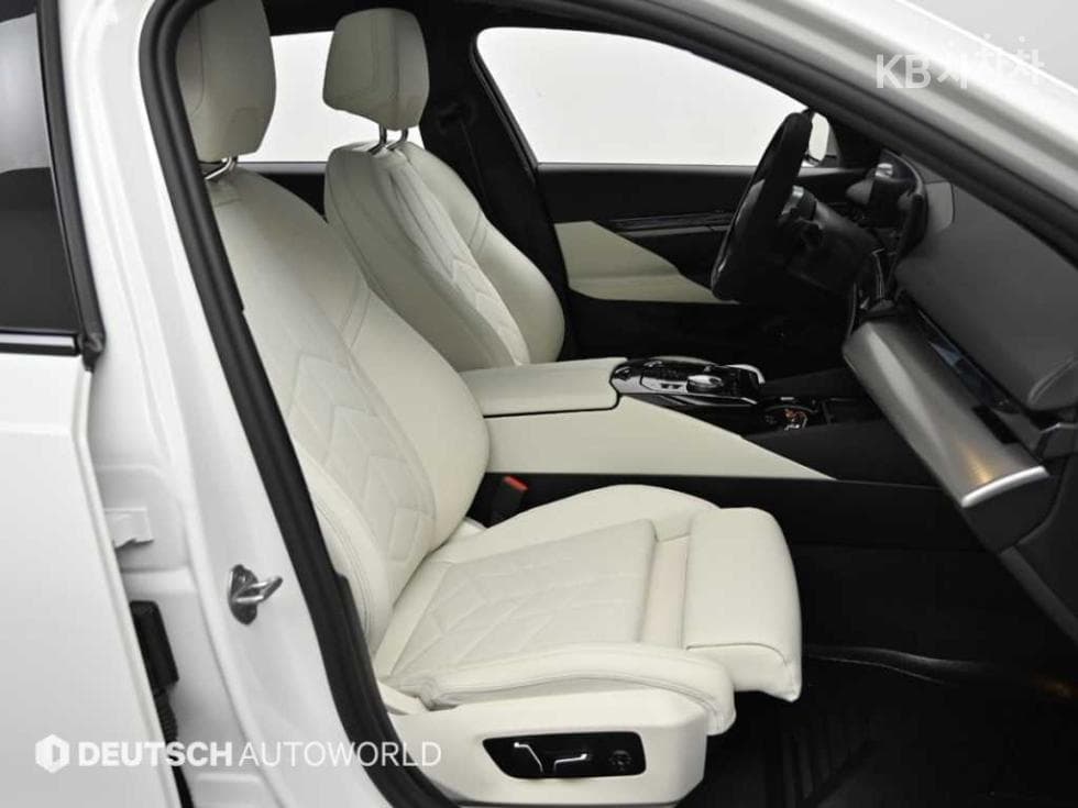 BMW New5 Series(G60)520i SE - 10