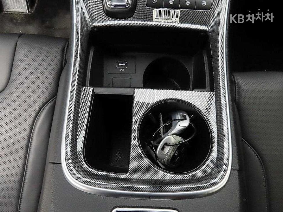 Хюндай The New (фейслифт) Санта Фе TMДизел 2.2 2WD Exclusive - 13
