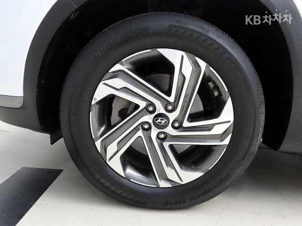 Хюндай The New (фейслифт) Санта Фе TMДизел 2.2 2WD Exclusive - 19