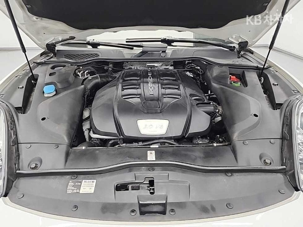 Porsche New Cayenne(958)3.0 Diesel 958 - 5