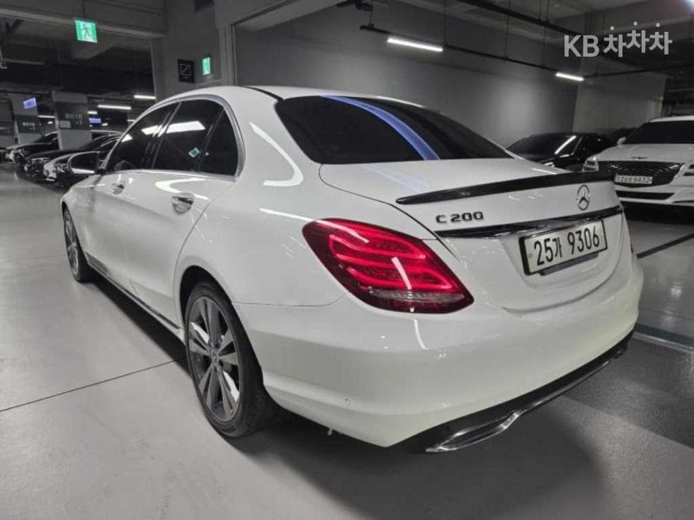 Mercedes-Benz The New (facelift) C-ClassC200 Avantgarde W205 - 4