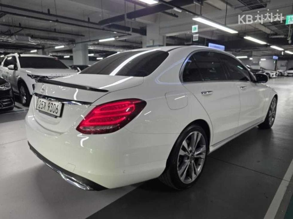 Mercedes-Benz The New (facelift) C-ClassC200 Avantgarde W205 - 6
