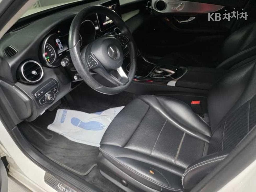 Mercedes-Benz The New (facelift) C-ClassC200 Avantgarde W205 - 11