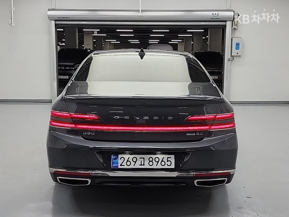 Genesis G905.0 GDi AWD Prestige - 3