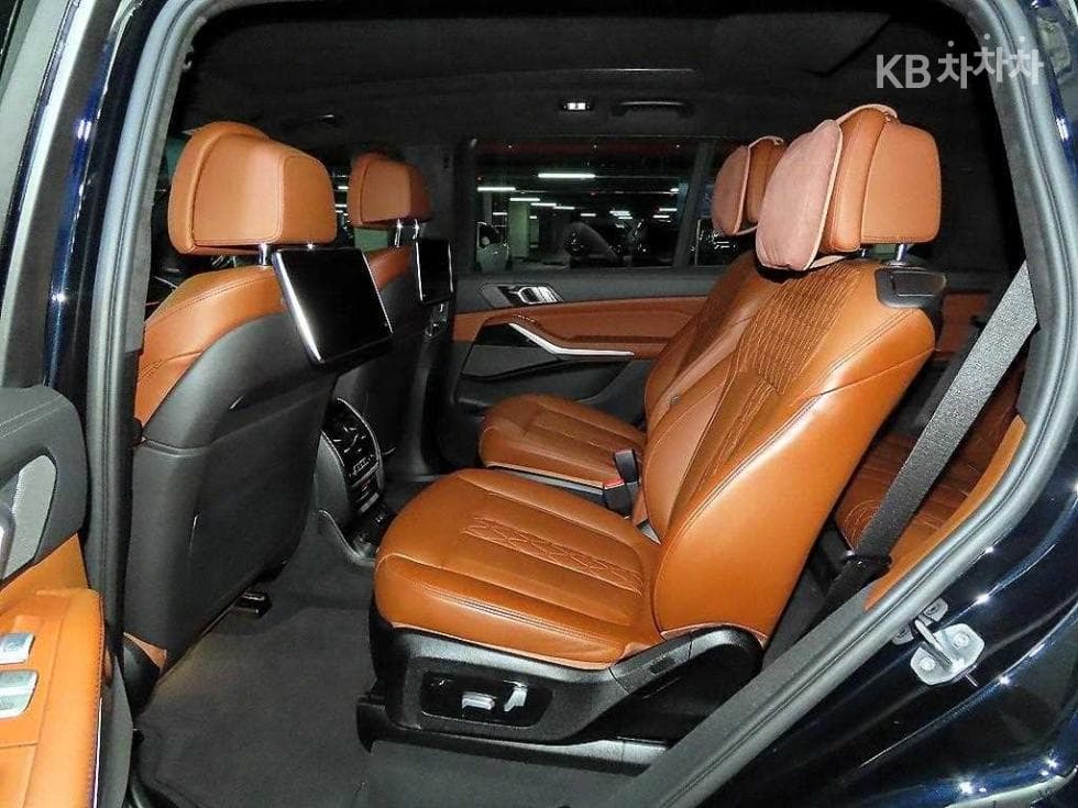 BMW X7(G07)xDrive 40i M Sport - 7