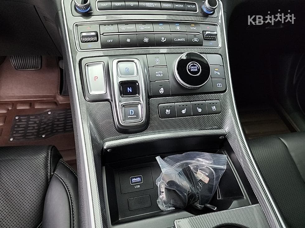 Хюндай The New (фейслифт) Санта Фе TMДизел 2.2 2WD Престиж - 8