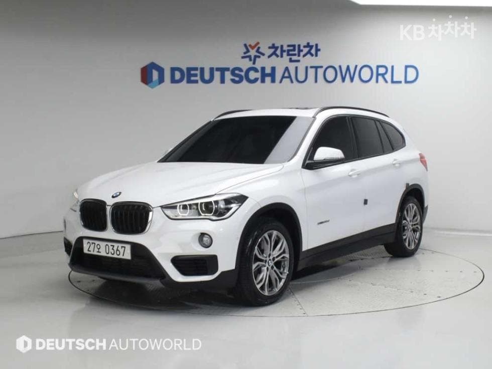 BMW X1 (F48) xDrive 20d Стандартен - Image 1