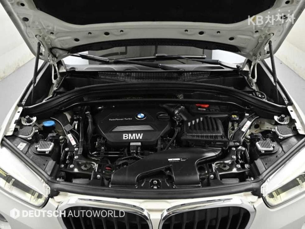 BMW X1 (F48)xDrive 20d Стандартен - 6