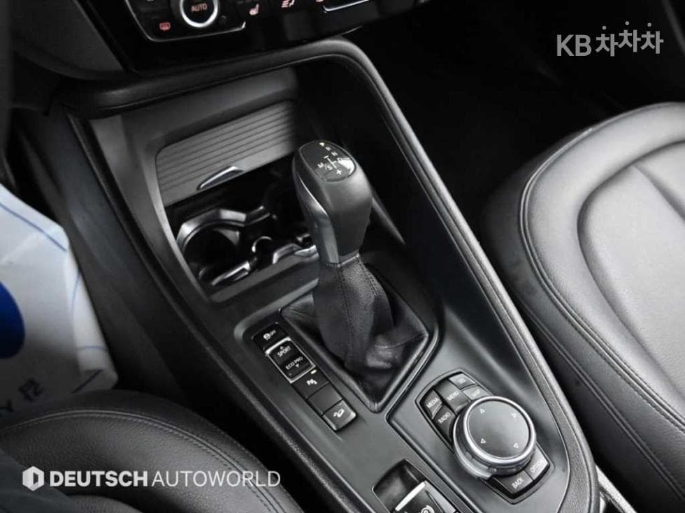 BMW X1 (F48)xDrive 20d Стандартен - 9